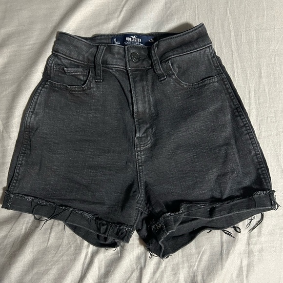 Hollister Pants - Hollister Curvy Ultra High-Rise Black Denim Shorts Size 0